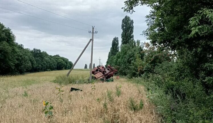 В Сумской области аграрий на комбайне подорвался на взрывчатке в поле, - Живицкий. ФОТОрепортаж