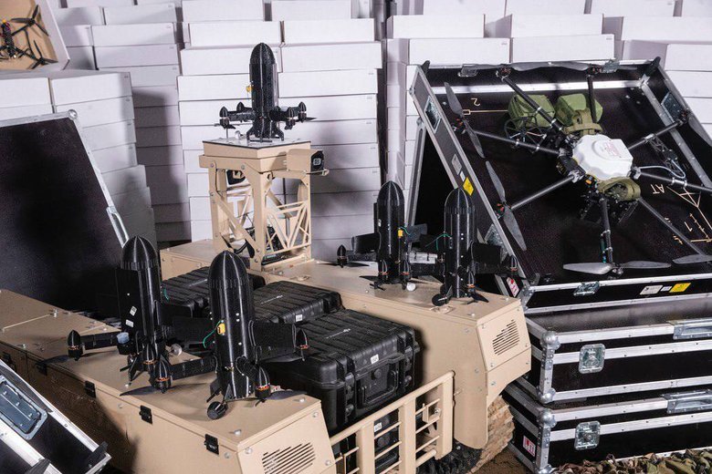 Київ передав 3 АК 10 тисяч FPV, мавіки та НРК