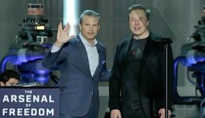 У Пентагоні заявили про плани інтегрувати до власної мережі чат-бот Grok Ілона Маска