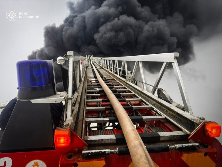 Наслідки удару РФ по Бродах на Львівщині