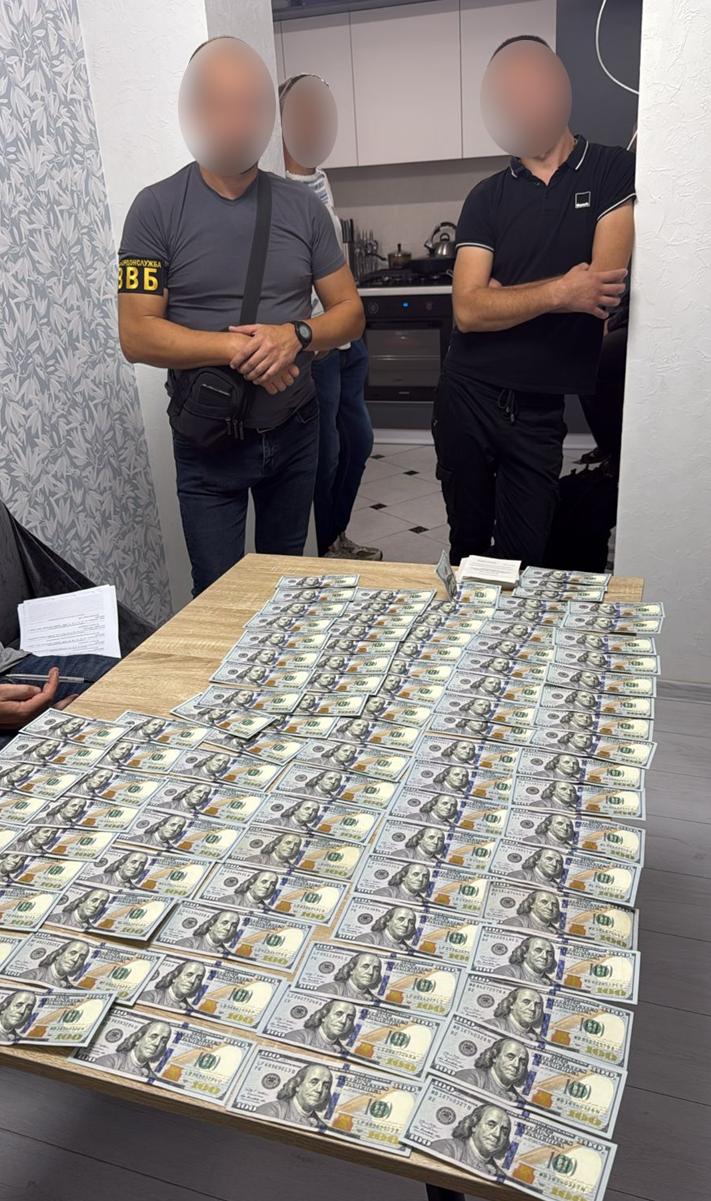 https://dpsu.gov.ua/uk/news/48316-vnutrishnya-bezpeka-dpsu-vikrila-vijskovosluzhbovciv-yaki-spriyali-nezakonnomu-viyizdu-za-kordon-ponad-80-cholovikiv