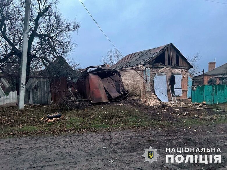 Рашисти завдали 8 ударів по Донеччині за добу: пошкоджено 20 цивільних об’єктів 02