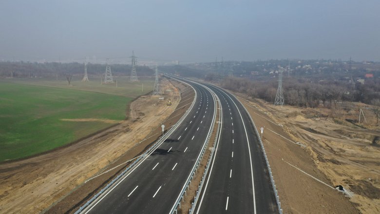 На Днепропетровщине за два года обновят и построят 557 км дорог, - Кубраков 01 На Днепропетровщине за два года обновят и построят 557 км дорог, - Кубраков 01