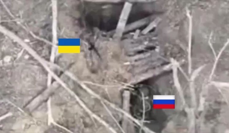 Український піхотинець чергою з автомата ліквідував окупанта у ближньому бою під час зачистки окопу. ВIДЕО