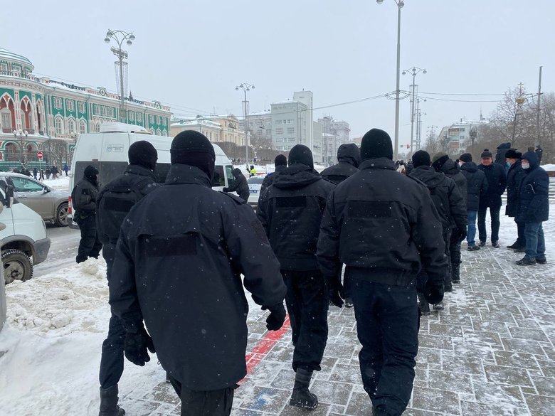 Протесты в России против войны: задержали почти 700 человек 03