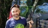 Ізраїльтянин-айдарівець Григорій Пивоваров, позивний Єврей: "У мене є подруга з Пітера, так вона каже: "Дави цих москалів". А друг із Севастополя обзиває мене карателем і фашистом"