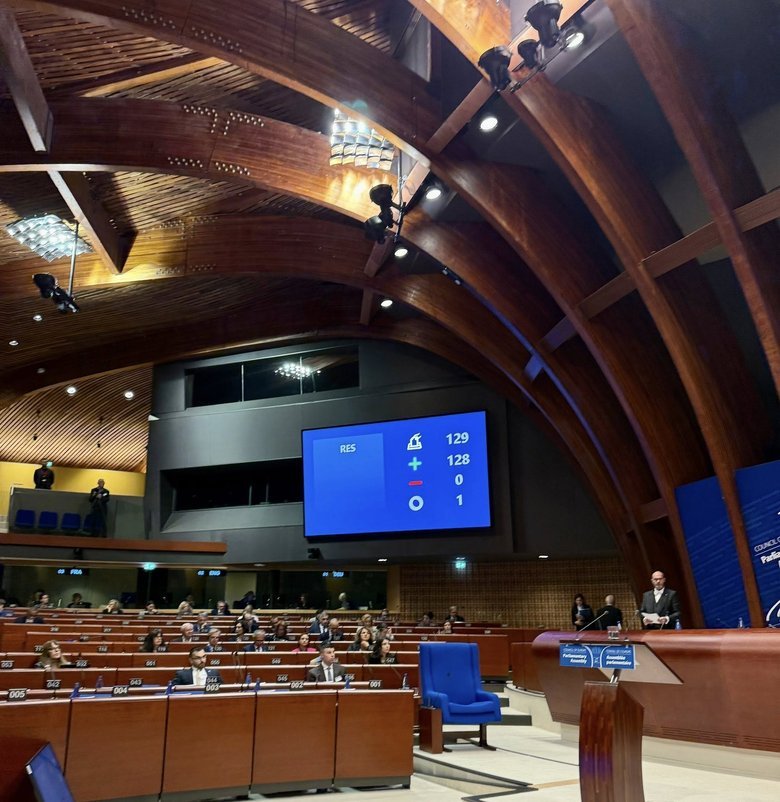 PACE called on Russia to release 26 Ukrainian journalists.