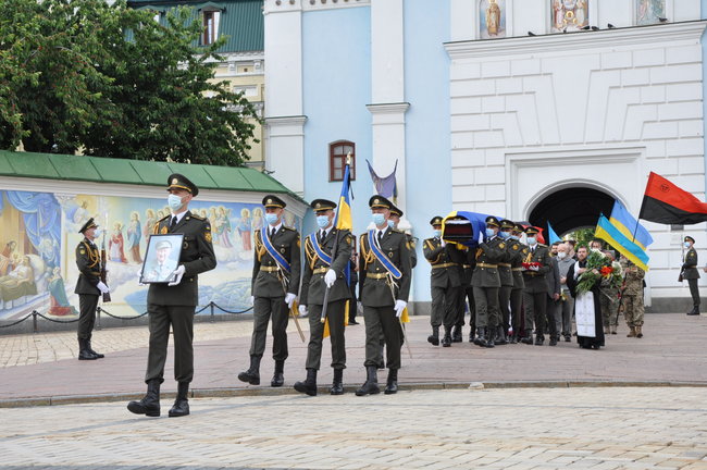 С умершим ветераном ОУН-УПА и дивизии Галичина Орестом Васкулом простились в Киеве 58