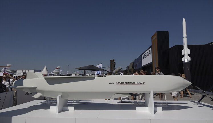 Zelenskyy accuses UK of delaying new shipments of Storm Shadow missiles - Telegraph