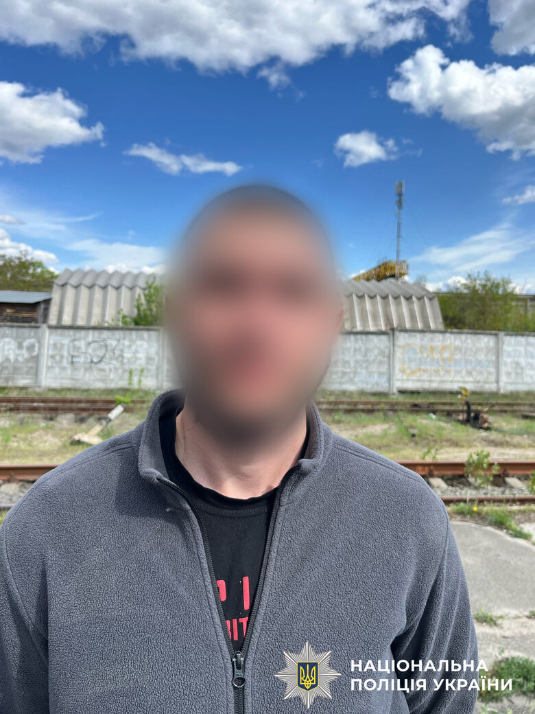 На Київщині викрили угруповання, яке вимагало $20 тисяч і викрало авто