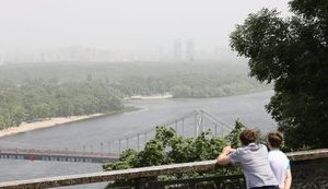 Пыльная буря в Киеве: ситуация улучшится к середине ночи, - ГСЧС