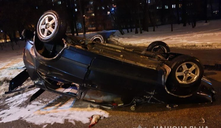 П'яний водій у Дніпрі спричинив ДТП із чотирма авто: постраждала дитина 2020 року народження, - Нацполіція. ФОТОрепортаж