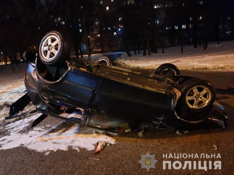 Пяний водій у Дніпрі спричинив ДТП із чотирма авто: постраждала дитина 2020 року народження, - Нацполіція 03