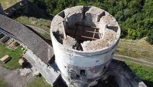 Башню Каменец-Подольской крепости, пострадавшую от урагана, отремонтируют из резервного фонда Кабмина, - Ткаченко