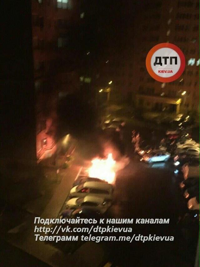 пожар поджог автомобиль