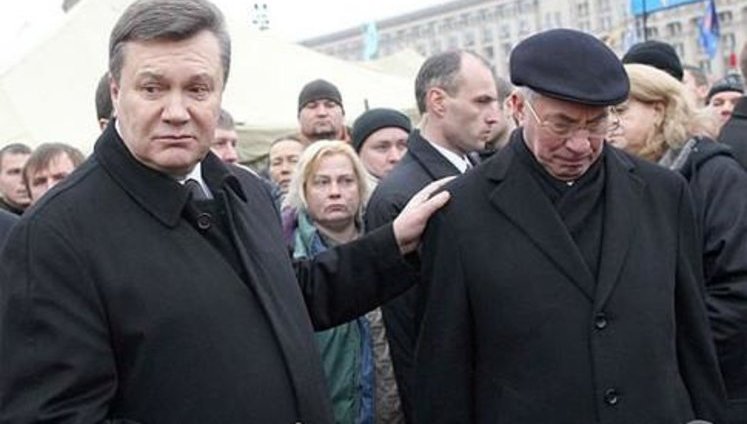 Отставка Ярошенко: Янукович "кидает" Азарова ради интересов "семьи"
