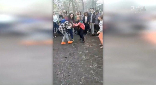 Бої без правил. Як зупинити травлю дітей і підлітків 05