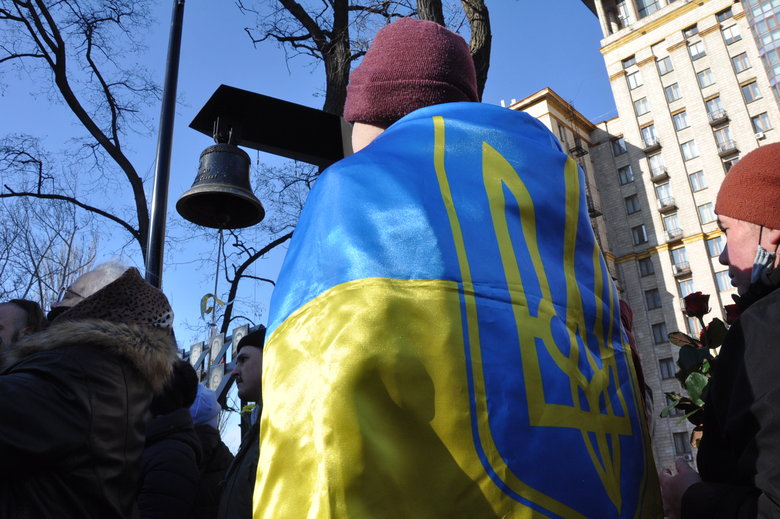 Память Героїв Небесної Сотні вшанували у Києві 04