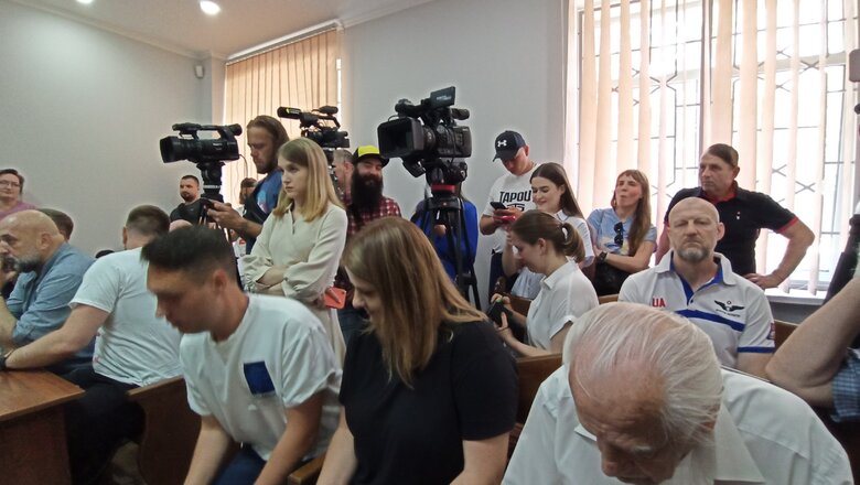 У Шевченківському райсуді Києва розпочалося судове засідання у справі Червінського 04 У Шевченківському райсуді Києва розпочалося судове засідання у справі Червінського 04