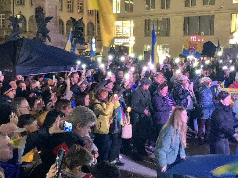 Акції на підтримку України з нагоди третьої річниці повномасштабного вторгнення РФ