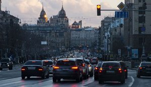 В Киеве ограничат движение транспорта