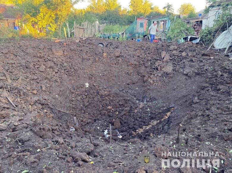 Россияне обстреляли Донетчину авиационными ракетами, Ураганами и Градами с зажигательными элементами, - Нацполиция 02