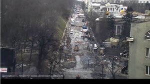 Внутренние войска ушли от баррикад на ул. Грушевского. ФОТОфакт