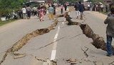 Земля трещит по швам, число погибших в Мьянме увеличивается с каждым часом. ФОТОрепортаж
