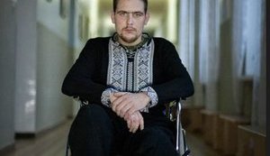 VOLUNTEER MAKSYM VAKULENKO: “SEPARATISTS MADE ME CRAWL WITH SHOT LEGS. I WAS LOSING CONSCIOUSNESS BUT KEPT THINKING: ‘F*CK YOU, I WON’T PEG OUT’”