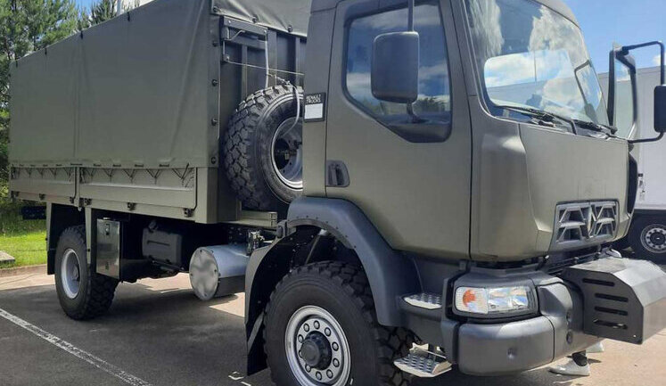 Литва передасть Україні частину військових вантажівок Renault D. ФОТО