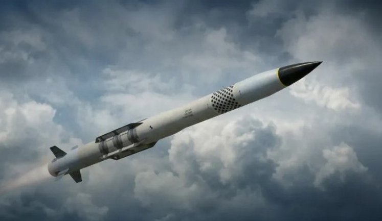 Сбивают "Кинжалы", "Искандеры" и "Цирконы": Минобороны рассказало о ракетах PAC-3 для Patriot, полученных от Германии. ИНФОГРАФИКА