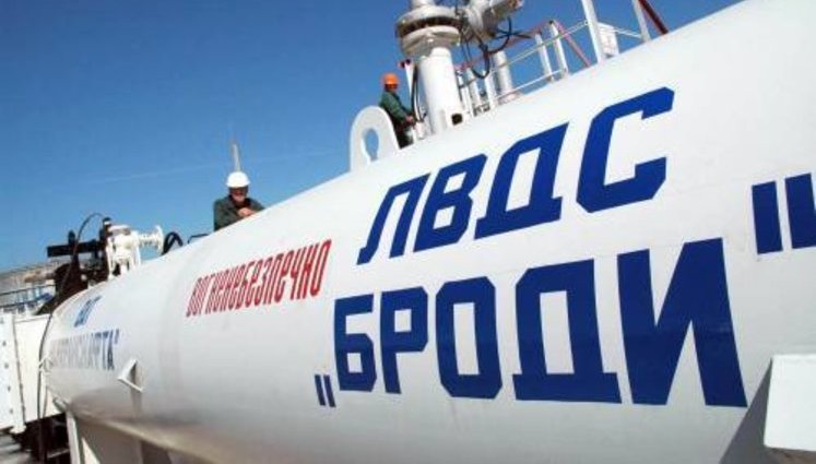 Беларусь анонсировала начало поставок нефти через Украину