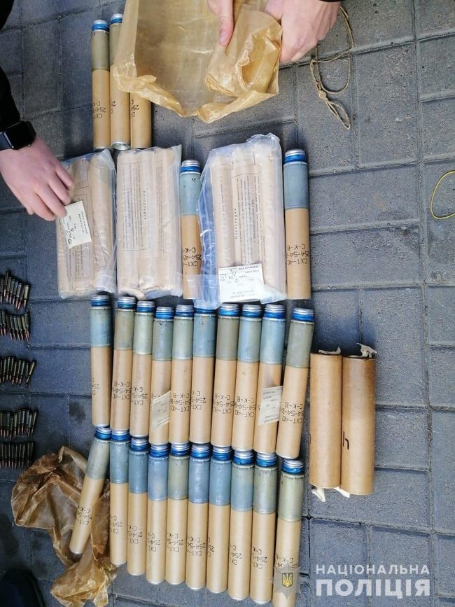 Солдат-срочник наладил продажу патронов к АК на Киевщине, - полиция 02