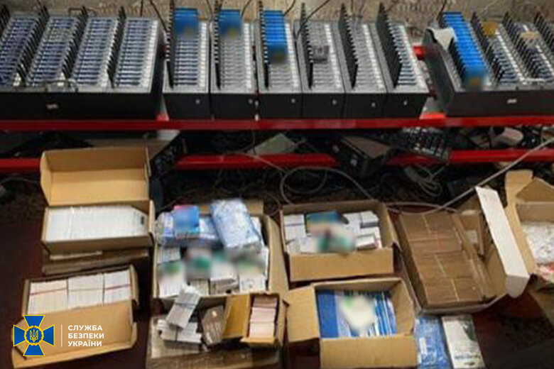 Ліквідовано мільйонну ботоферму, яка розхитувала обстановку в Україні на замовлення однієї з політсил, - СБУ 08