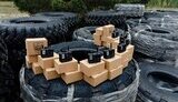Порошенко передав військовим шини та детектори дронів "Цукорок"