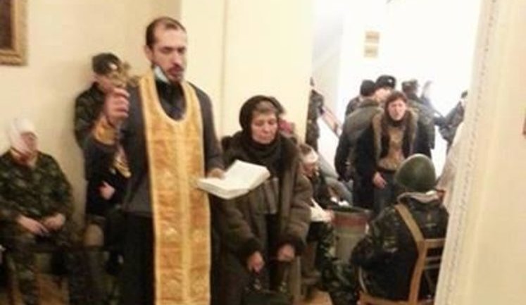 Трое активистов погибли от тяжелых огнестрельных ранений головы и сердца. Скорые к нам не пускают, - Богомолец. ФОТО