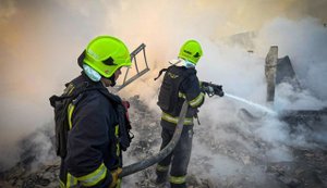 Russian attack on Kyiv region: Fire localised in Fastiv, extinguished in Bila Tserkva. PHOTOS