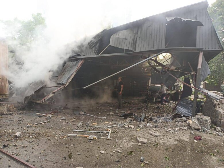 Наслідки ворожого обстрілу Києва