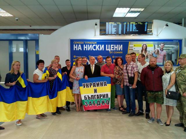9 раненых украинских бойцов прибыли на лечение в Болгарию 01