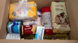 3 тысячи продуктовых наборов от Фонда Порошенко отправлены пенсионерам и людям с инвалидностью по всей Украине. ФОТОрепортаж