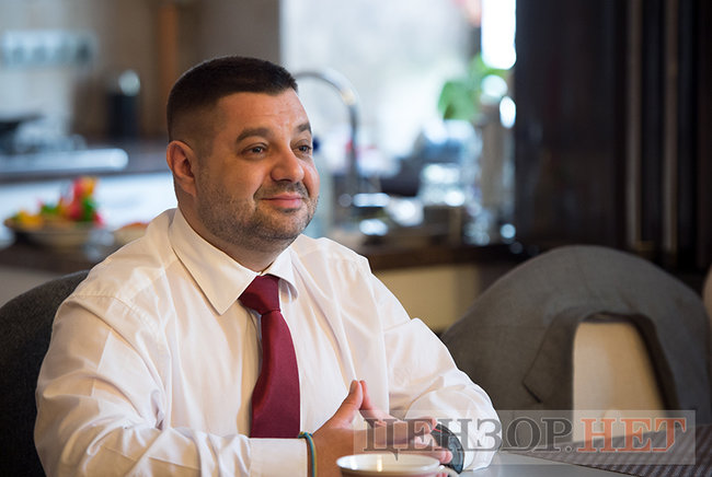 Александр Грановский: К нам можно относиться по-разному, но к нам точно не относились, как к клоунам 06