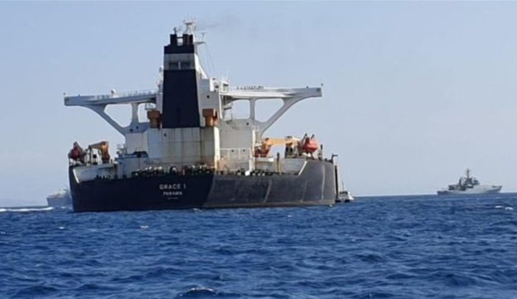 У берегов Гибралтара задержали иранский нефтяной танкер, на борту которого могут быть украинцы