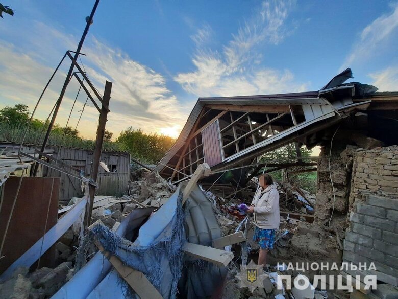 Последствия обстрела российскими войсками Никопольского района Днепропетровской области, - Нацполиция 03