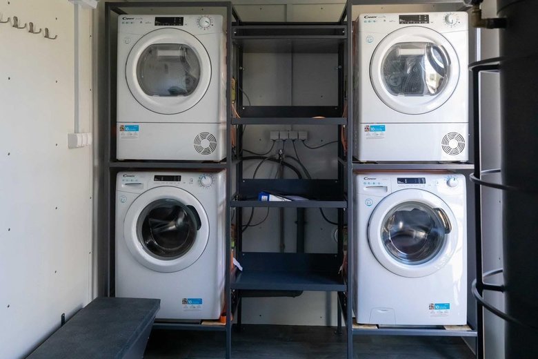 Порошенко передал дроны, Starlink и технику 19 подразделениям Сил обороны