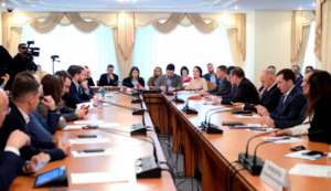 Лобіювання змін для допомоги післявоєнному відновленню України