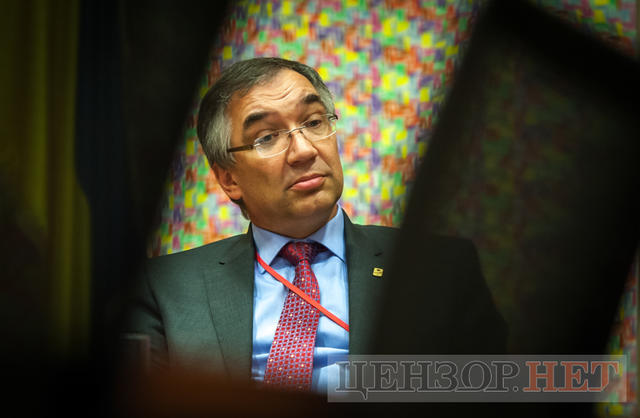 Посол Канади в Україні Роман Ващук: Я заохочую людей, щоб, подаючи на візу, вони все представляли так, як є. Не прикрашали, не прибіднялися. Це не декларація 06