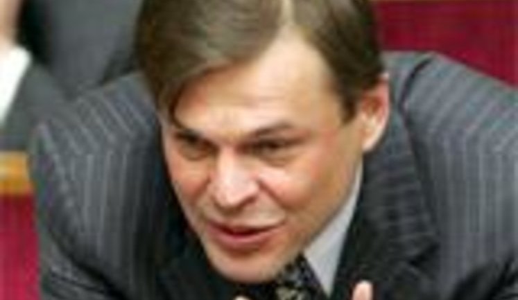 ДЕПУТАТ БЮТ СЛОЖИЛ ОДУ ЛЮБВИ ТИМОШЕНКО: "ОНА БУЛЬДОЗЕР, СТОЯЩИЙ НА ЦЫПОЧКАХ"