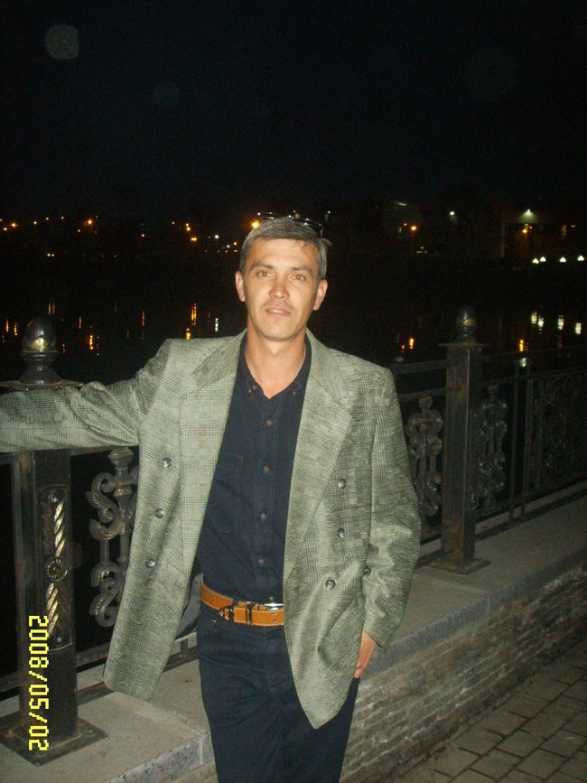 Штурм блокпоста, сухе голодування і полонені бойовики: яким був Дмитро Суровий 01