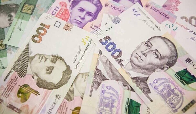 Нардепам компенсировали из бюджета 8 млн грн за их зарубежные командировки