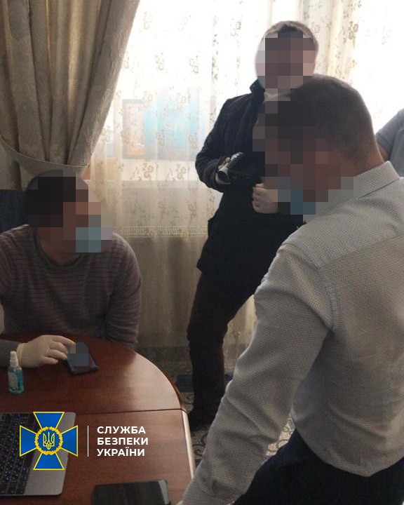 Топчиновник одного з міністерств України незаконно передавав секретні документи електронною поштою, - СБУ 05